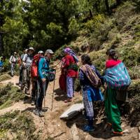 Meeting local people on the lesser known trails of Nepal | Lachlan Gardiner
