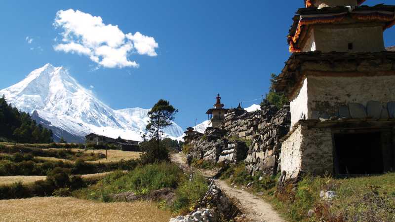 Trekking through peaceful villages in Manaslu | Graham North