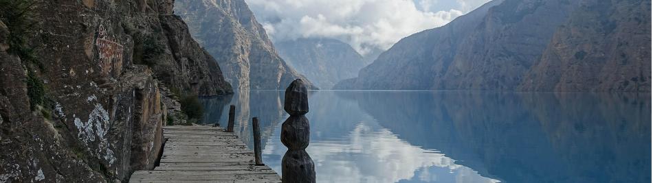 Phoksundo Lake, Upper Dolpo, Nepal -  Photo: Bill Quinlan