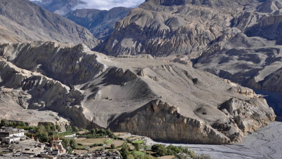 The small village of Tangge in Mustang | Garry Weare