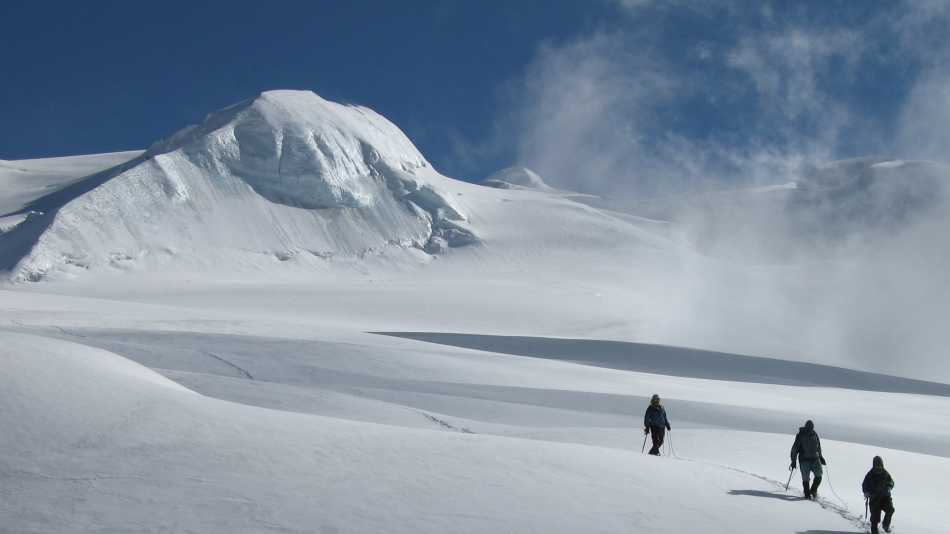 Descending Mera Peak in twilight | Warren Townsden