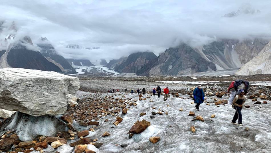 Ascending the Vigne Glacier towards Ali Camp | Soren Kruse Ledet