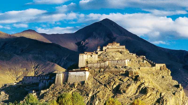 Dzong at Gyantse | Richard I'Anson