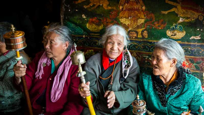 Elderly Tibetan women | Richard I'Anson