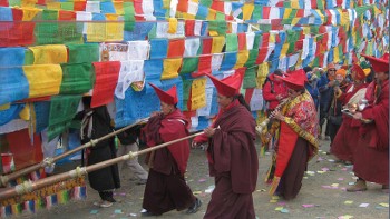 tibet guided tours
