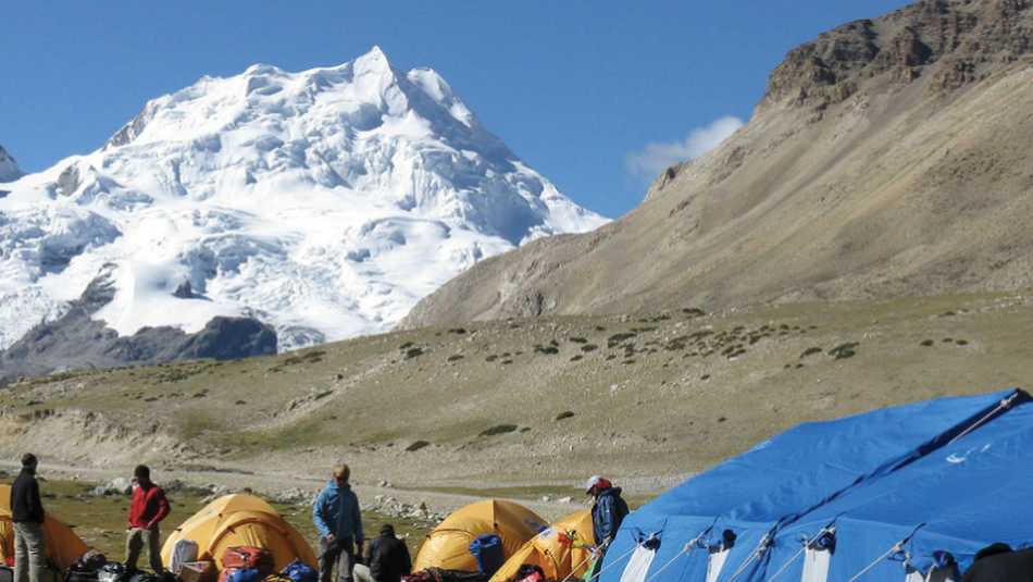 Setting up camp | Gavin Turner