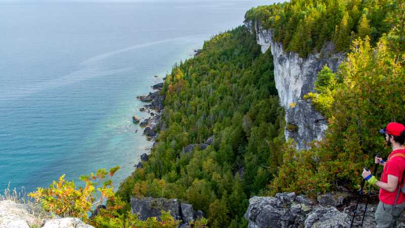 Take in sweeping views over the bay’s blue waters | Pete Heck