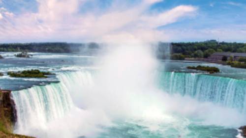 Niagara's incredible Horseshoe Falls | © Destination Ontario