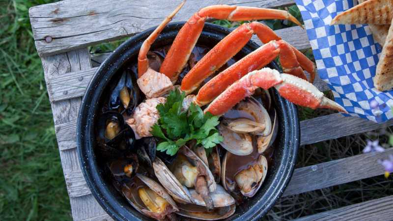 Fuel your ride with delicious fresh seafood | Tourism PEI / Stephen Harris
