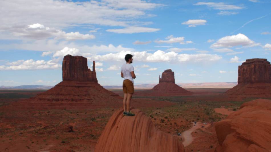 Enjoying the view in Monument Valley | Tanya Cross