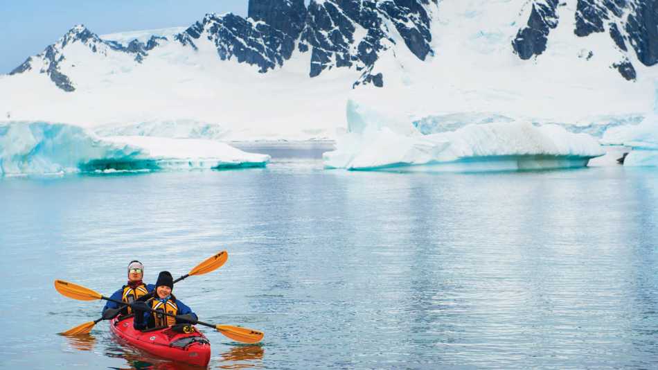 Kayak the cool calm waters of Antarctica | Anthony Smith