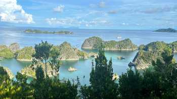 Misool Island Raja Ampat,Rachel Imber Spectacular Misool Island, Raja Ampat