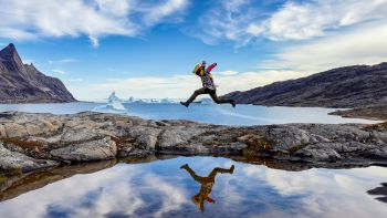 shutterstock_2547159263 Jane Rix,Jane Rix Explore the fjords of Scoresby Sund