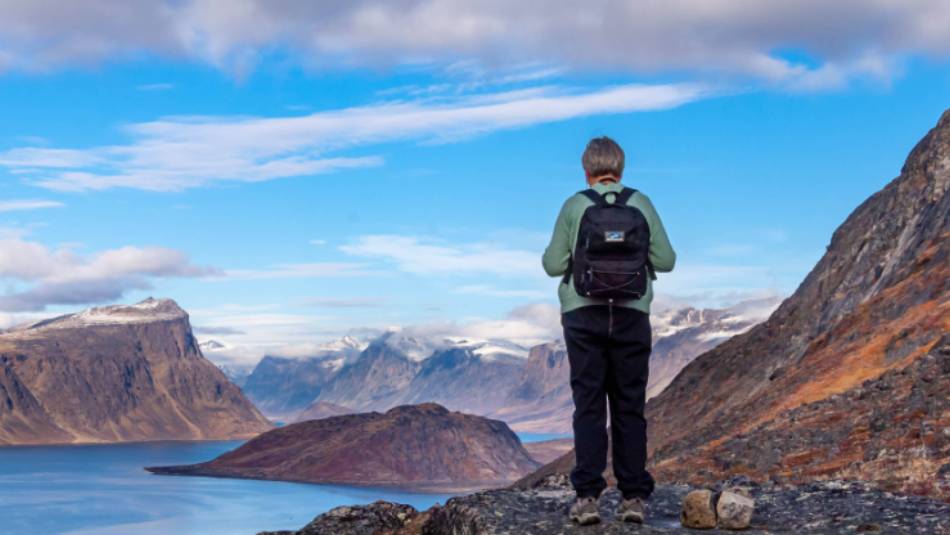 Hiking the arctic tundra to gain exceptional views | Dennis Minty
