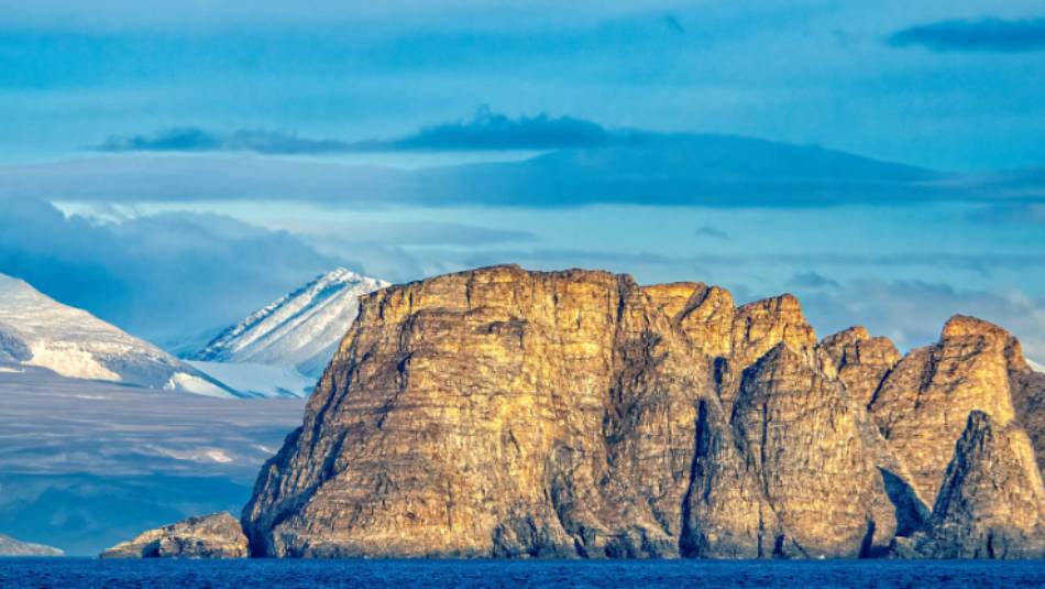 Vast landscapes around Baffin Island | Dennis Minty