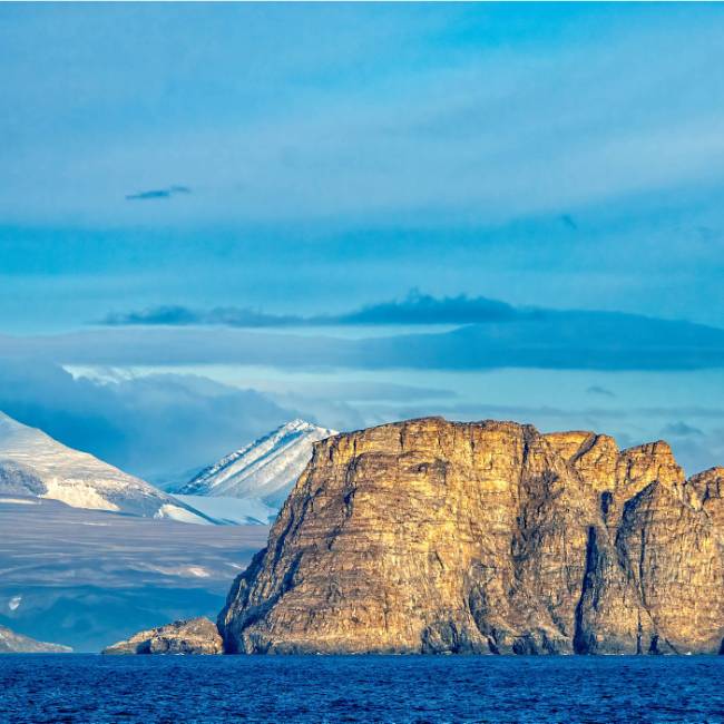 Vast landscapes around Baffin Island | Dennis Minty