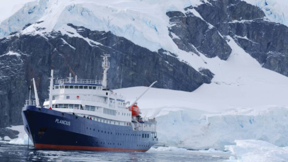 The Plancius anchors in Antarctica | Scott Pinnegar