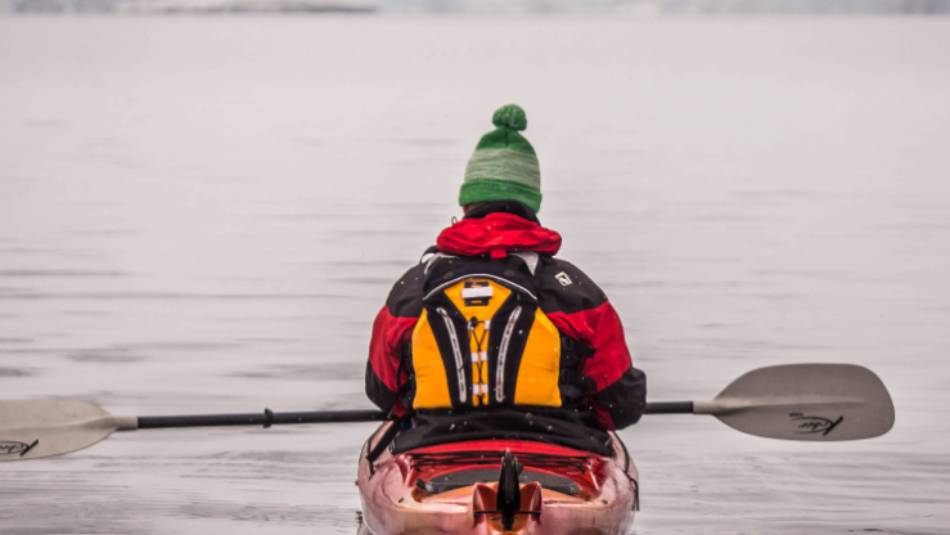 Kayaking through the serene Antarctic landscape | Dietmar Denger