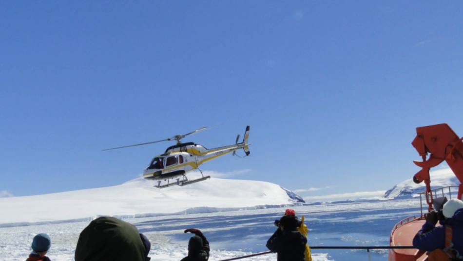Helicopter excursions in the Weddell Sea | Hans Murre
