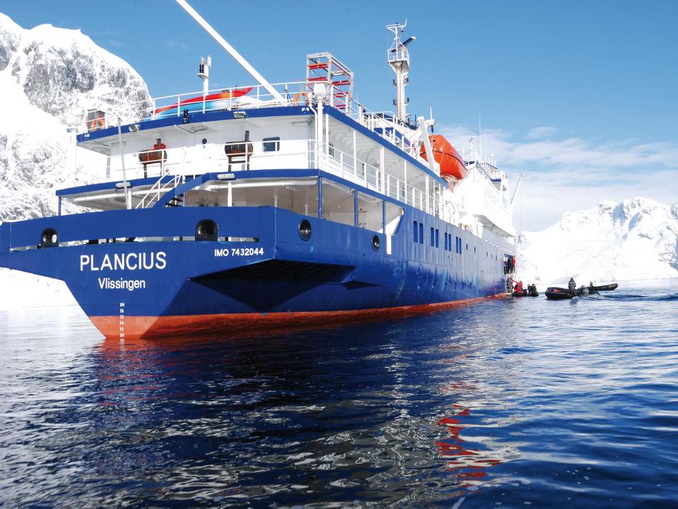 The Plancius in serene Antarctic waters -  Photo: Scott Pinnegar