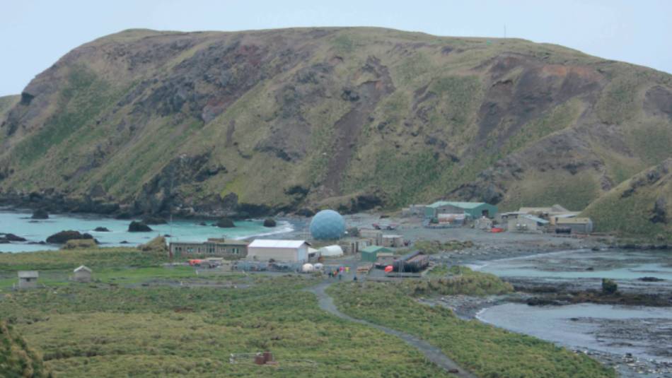 The research station at Macquarie island | Rachel Imber