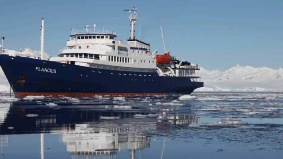 The Plancius in Antarctica | Joerg Ehrlich