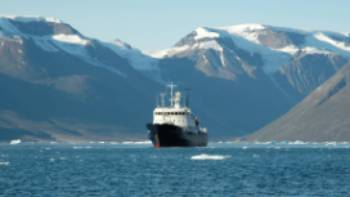 Cruise through the Arctic