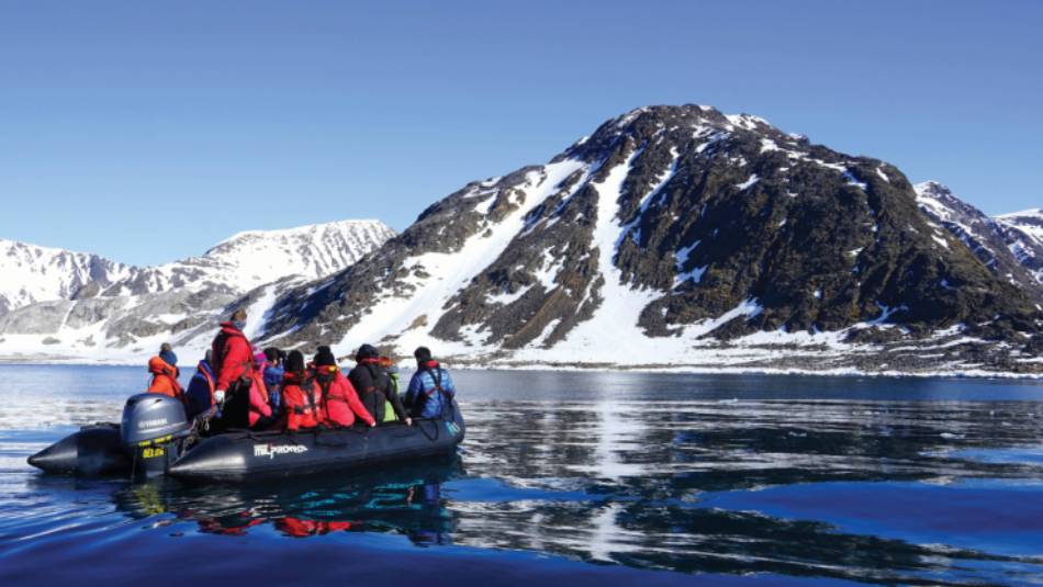 Exploring the Arctic wilderness on zodiacs | Gesine Cheung