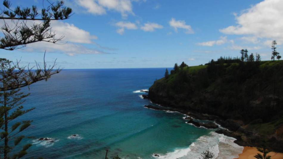 Coastline of Norfolk Island | Aaron Russ