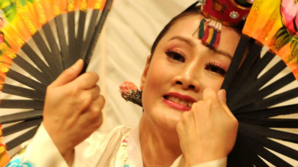 Japanese Geisha | Aaron Russ