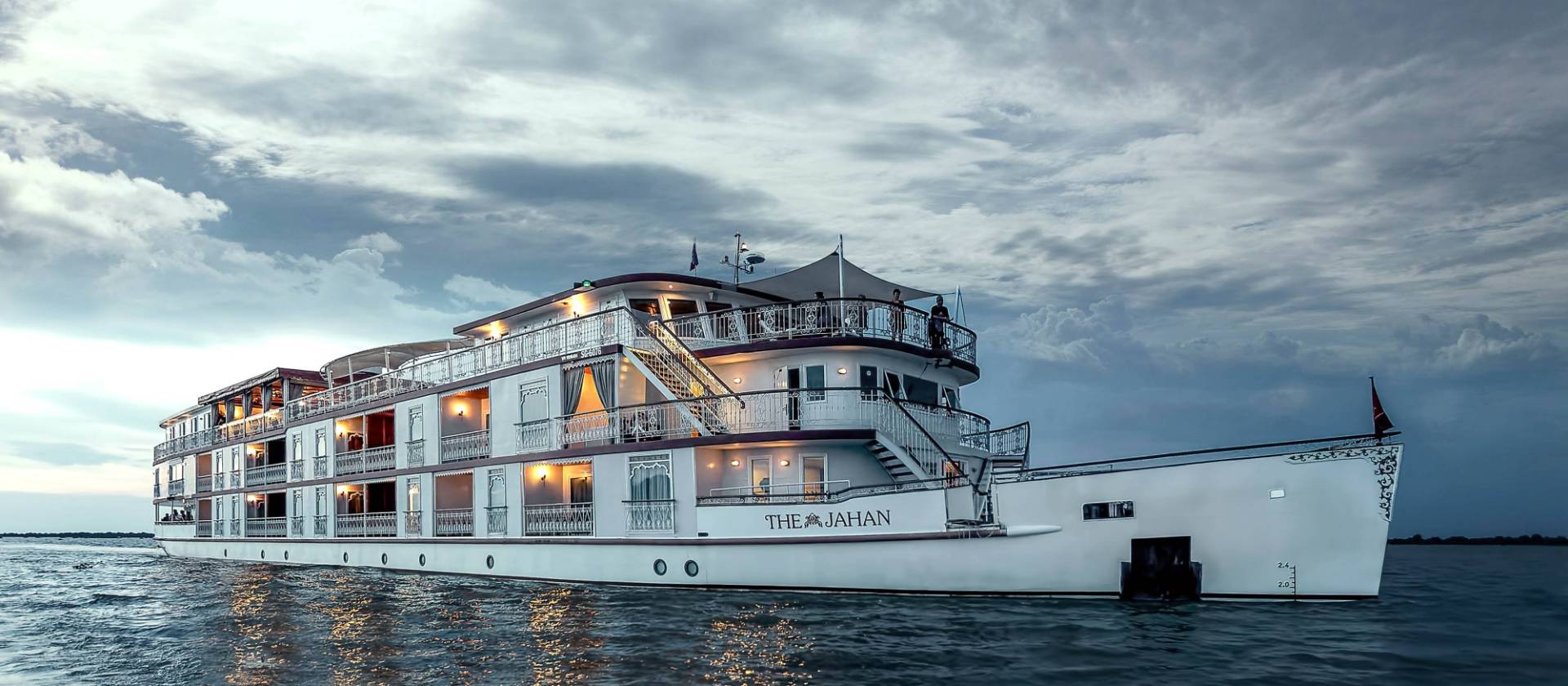 The luxurious Jahan sailing the Mekong River