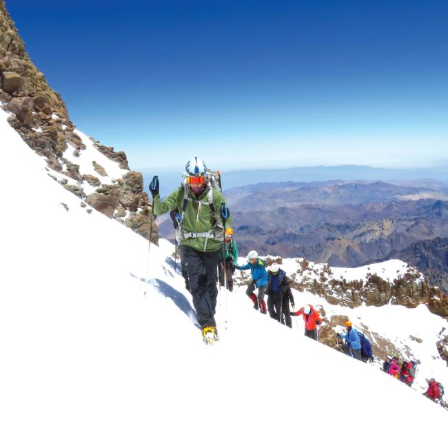 Climbers ascending Aconcagua | Angel Armesto