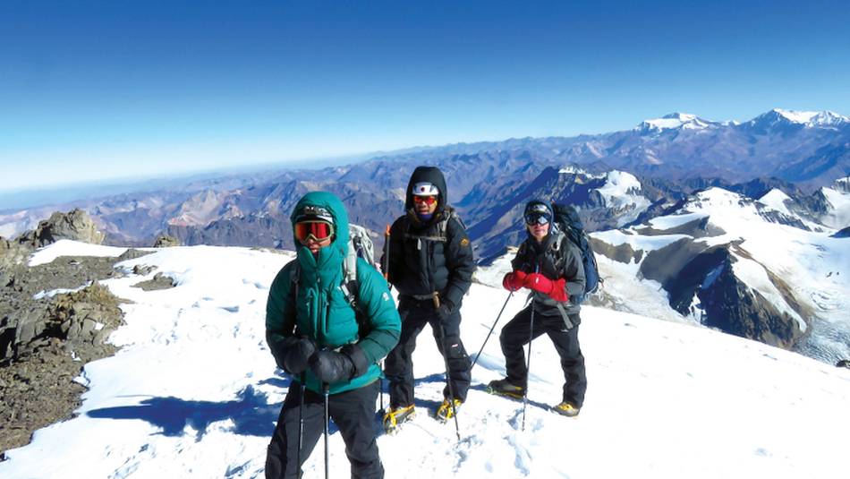 Stunning views from the summit of Aconcagua | Angel Armesto