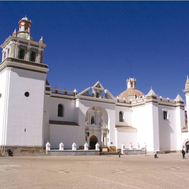 Beautiful church in Copocabana, Bolivia | Pablo Segovia