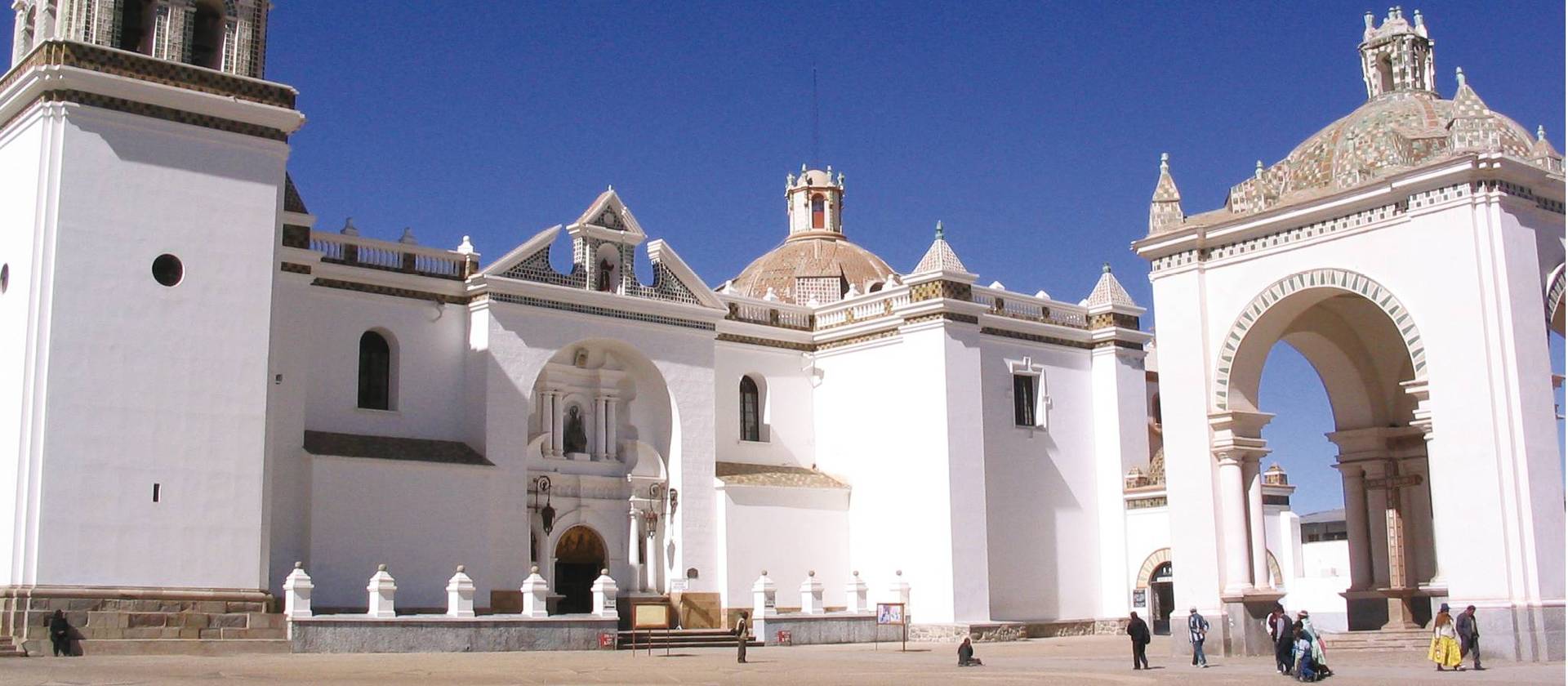 Beautiful church in Copocabana, Bolivia | Pablo Segovia