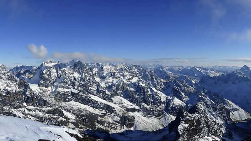 Views from the summit of Pequeno Alpamayo in Bolivia | Anthony Bohm