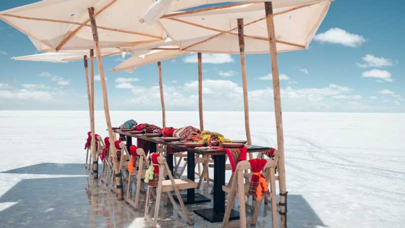 Lunch at Uyuni Salt Flats: A unique dining experience on the endless salt flats.