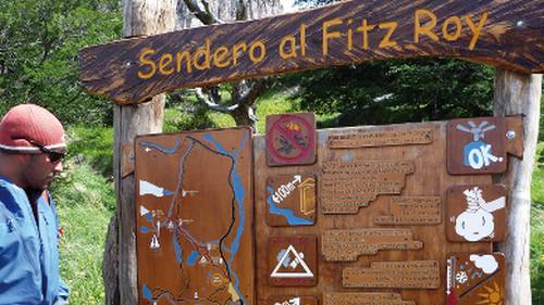 Sign showing the tracks of Fitz Roy | Maude Gamache-Bashille