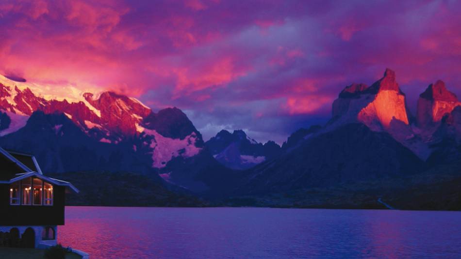 Sunrise from Lago Pehoe | Carole Solomons