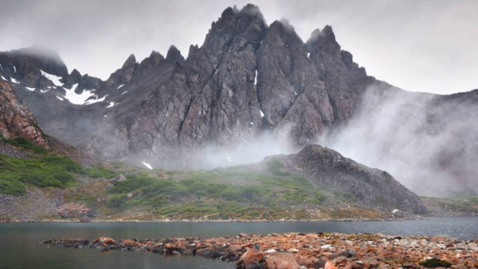 Morning fog along the Los Dientes de Navarino circuit | EcoCamp Patagonia