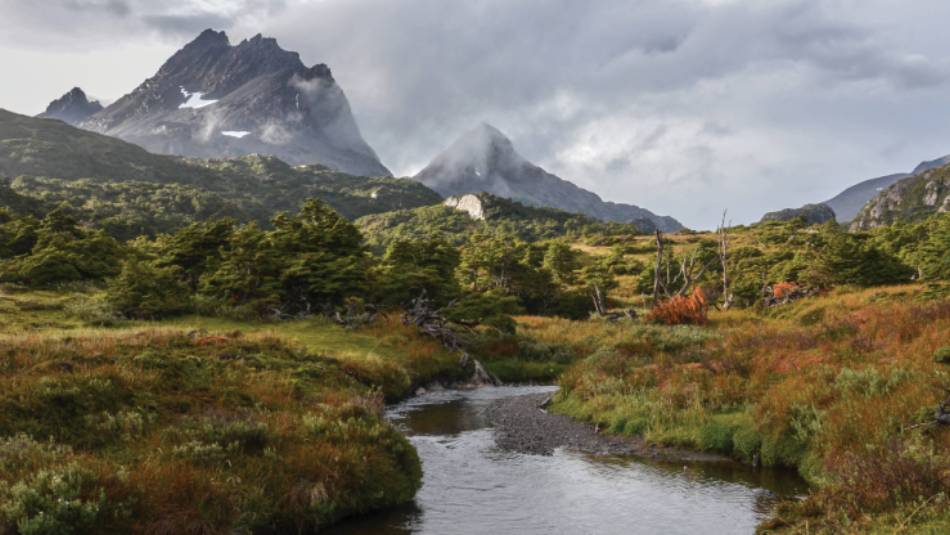 Beautiful panorama trekking Los Dientes de Navarino circuit | EcoCamp Patagonia