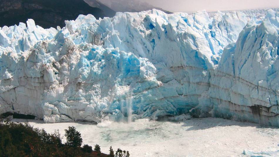Ice-carving is a spectacular sight at Perito Moreno Glacier | Marie Claude