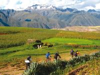 Cycling through the Andes -  Photo: Andreas Holland