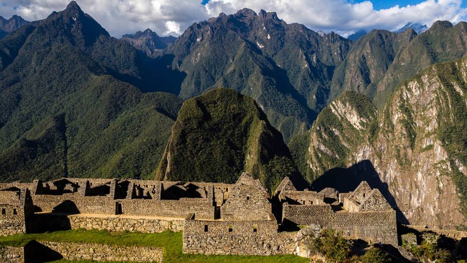Breathtaking views from upon Machu Picchu | Richard I'Anson