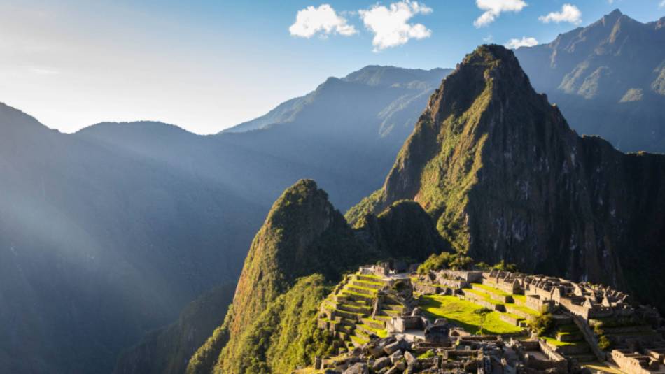 Breathtaking colours over the vibrant Machu Picchu | Richard I'Anson