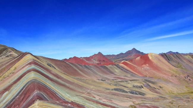 Rainbow Mountain Trek scenery