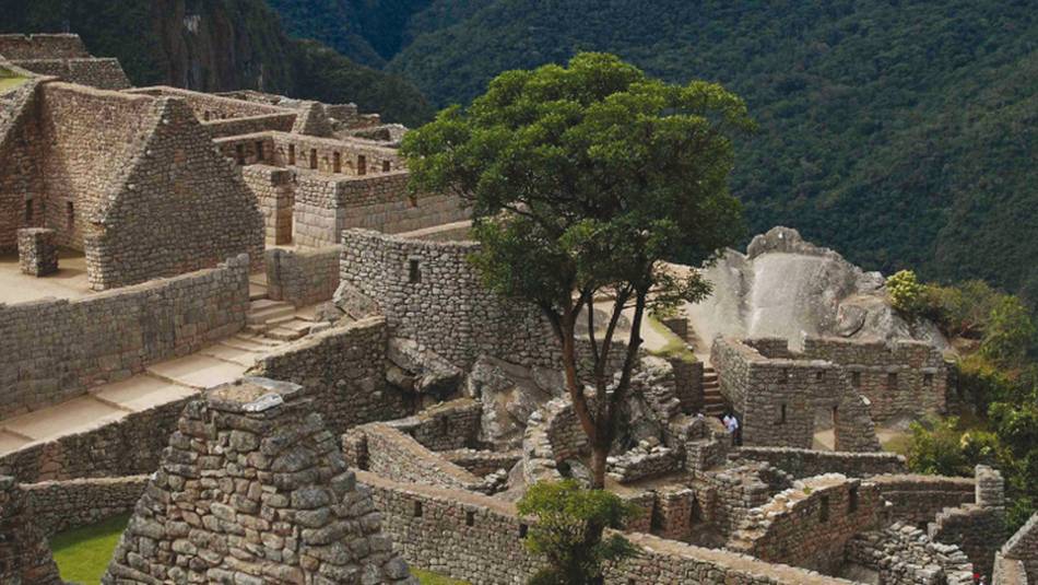 Explore the impressive ruins of Machu Picchu | Rene Flores