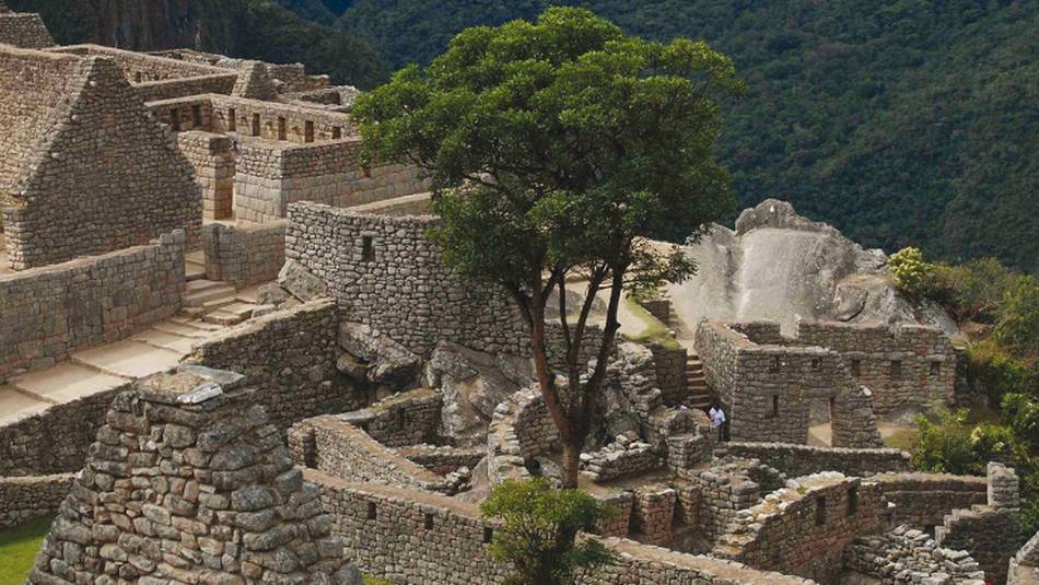 Explore the impressive ruins of Machu Picchu | Rene Flores