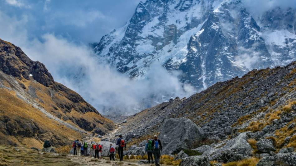 Trekkers along the Salkantay Trail | Luc Kohnen