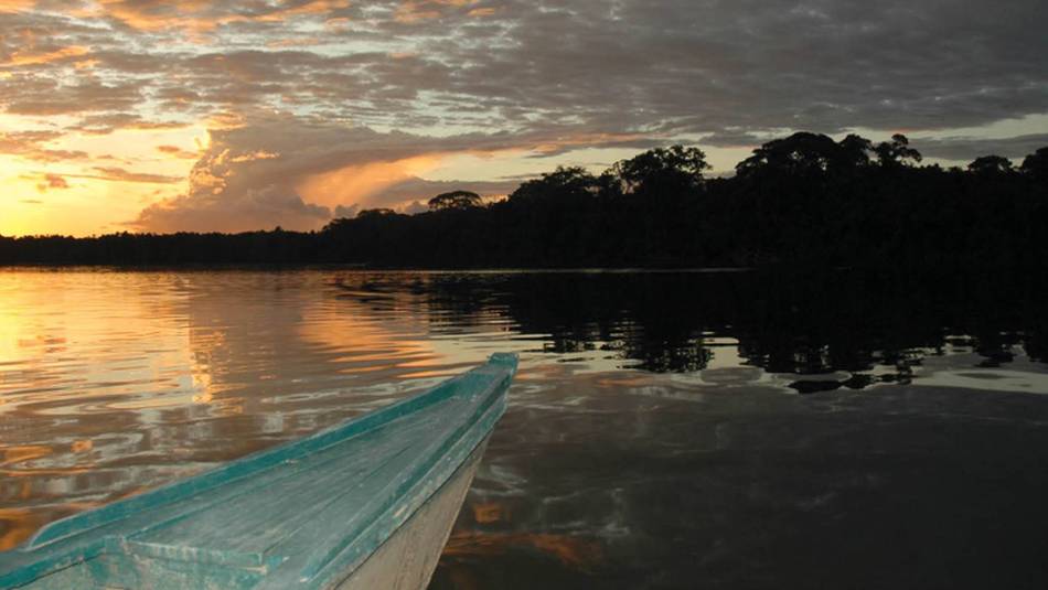 Stunning sunsets on Sandoval Lake Peru | Donna Lawrence
